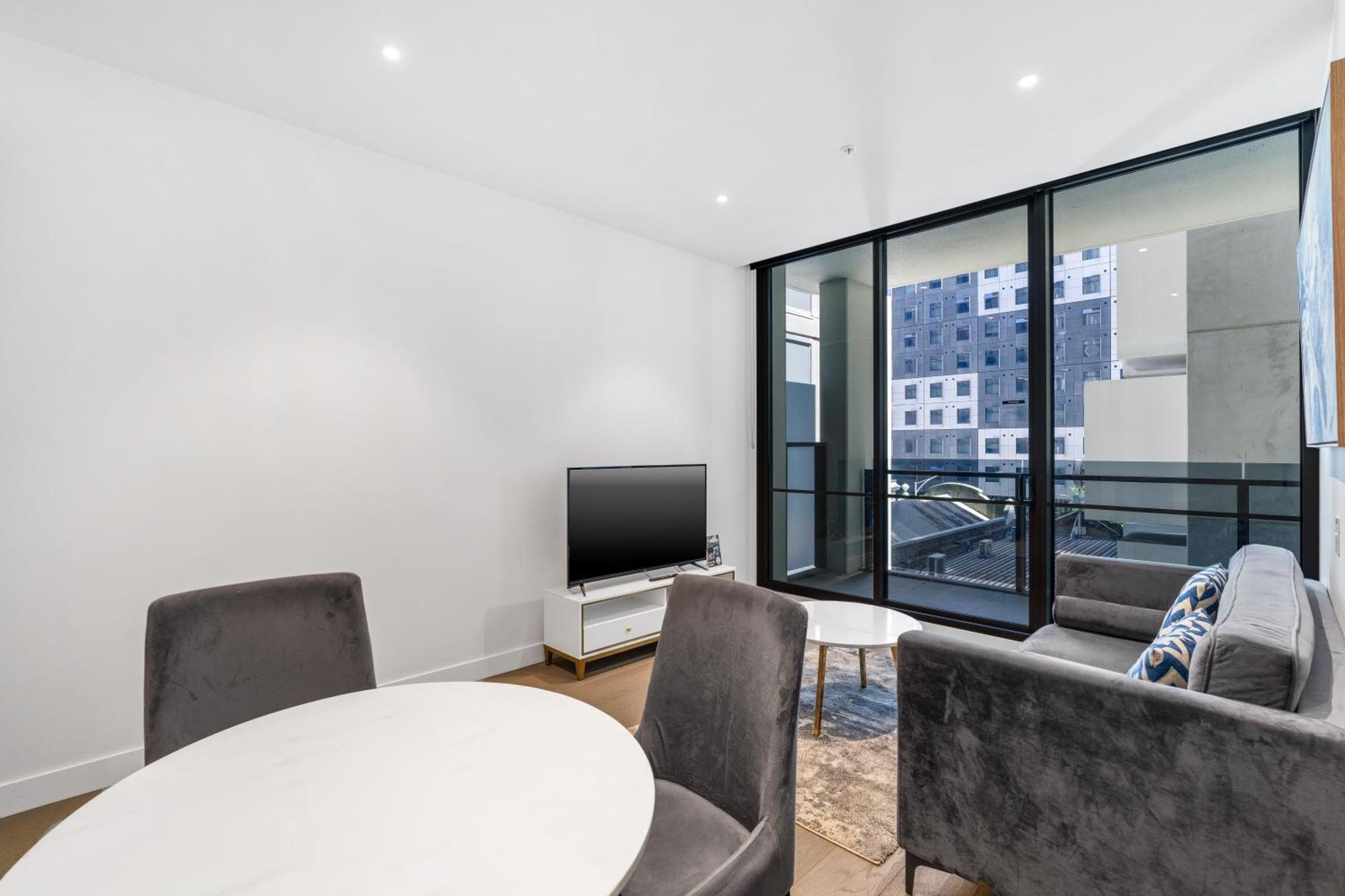 The Eminence Apartments By Cllix Melbourne Exteriör bild