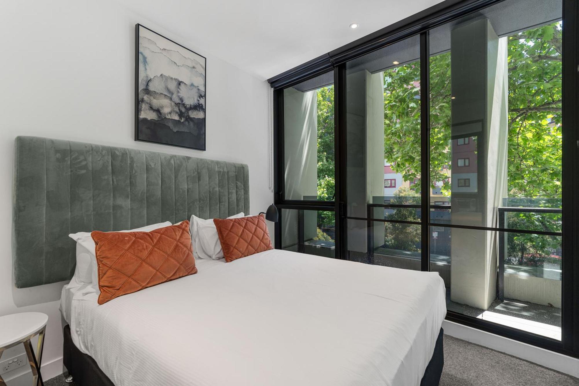 The Eminence Apartments By Cllix Melbourne Exteriör bild