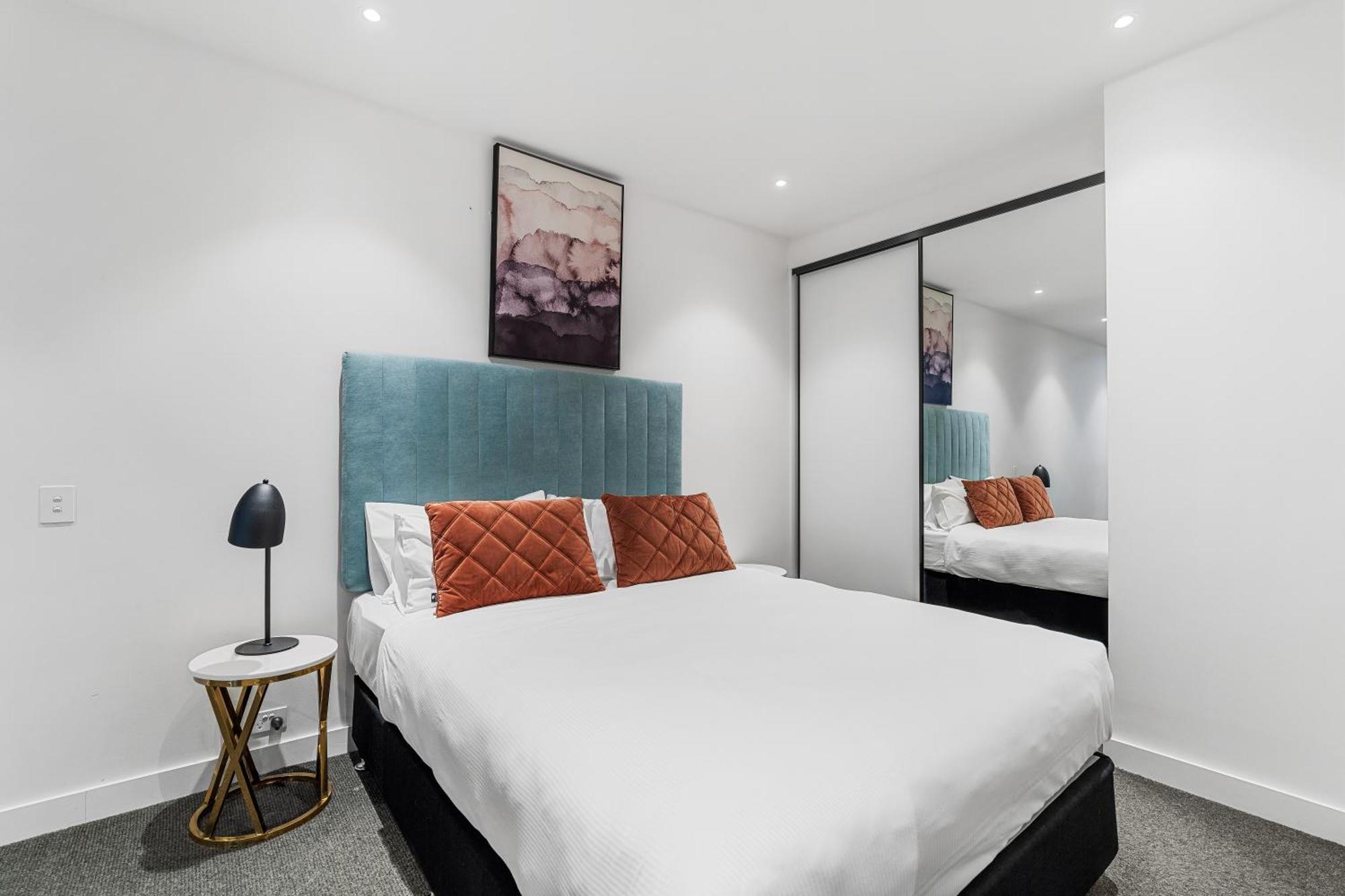 The Eminence Apartments By Cllix Melbourne Exteriör bild