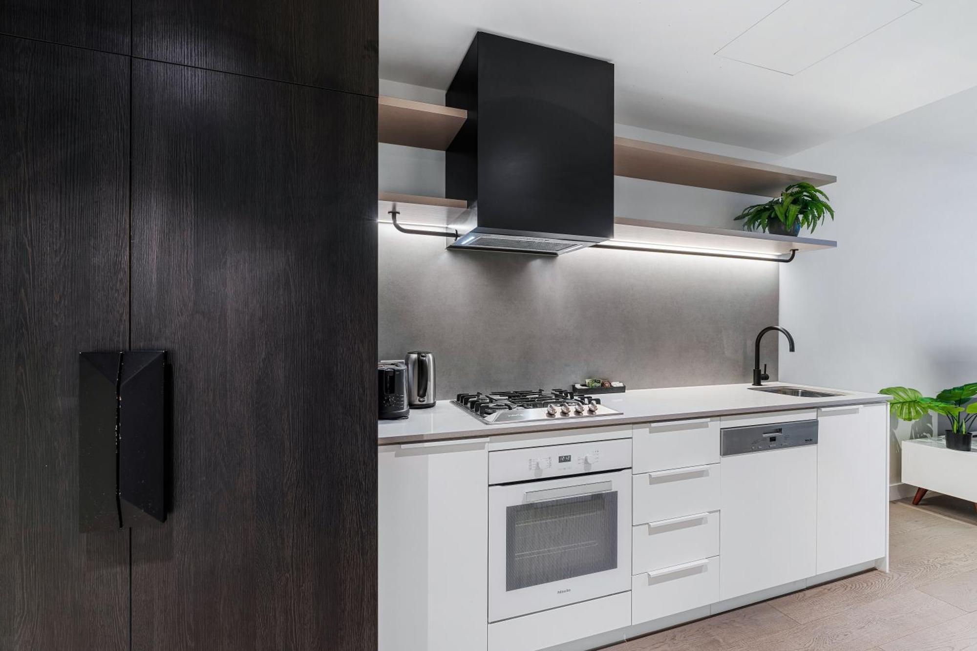 The Eminence Apartments By Cllix Melbourne Exteriör bild