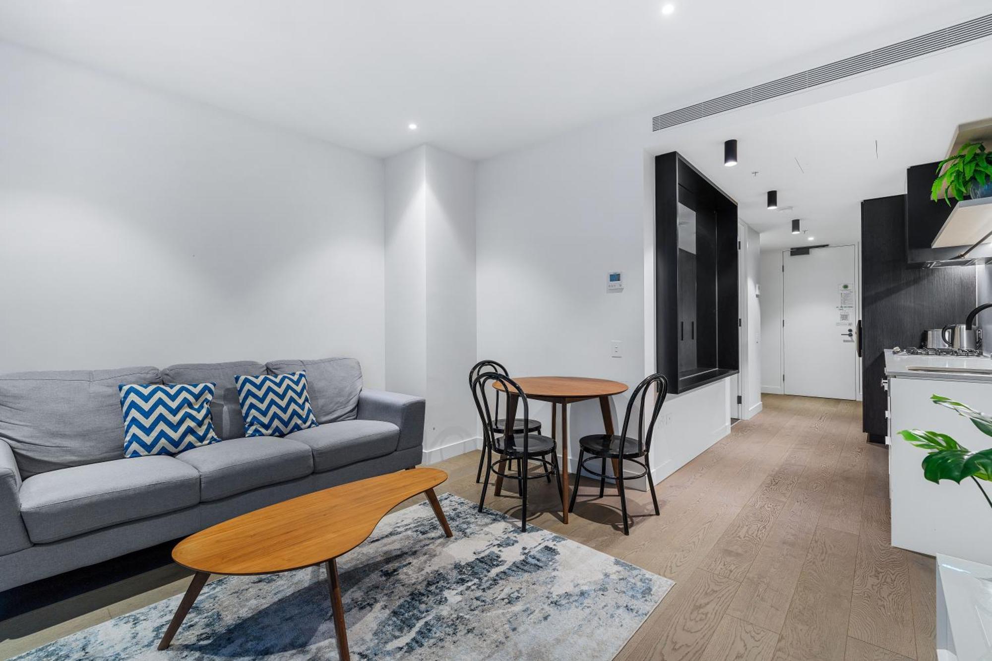 The Eminence Apartments By Cllix Melbourne Exteriör bild